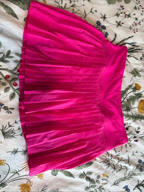 Fabletics Dresses & Skirts - Fabletics Hot Pink Pleated Skater Skirt